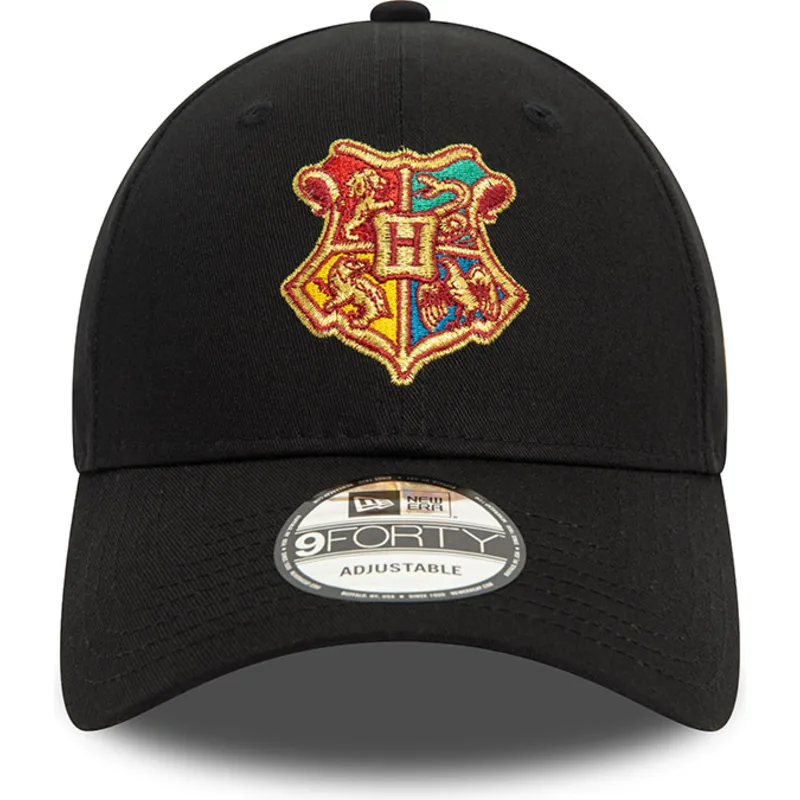 svart-justerbar-kurvad-keps-9forty-hogwarts-harry-potter-fran-new-era