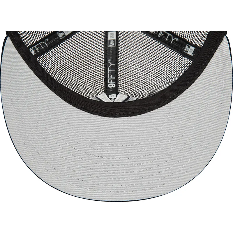 svart-platt-trucker-keps-9fifty-embroidered-mesh-fran-new-york-yankees-mlb-av-new-era