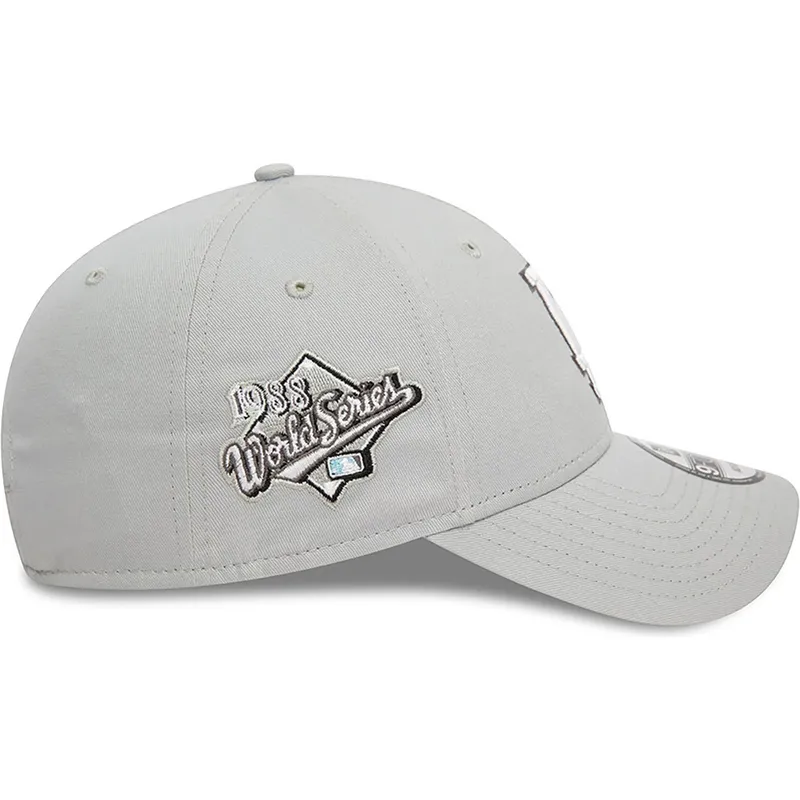 kepsar-curva-gra-justerbart-band-9forty-flower-icon-fran-los-angeles-dodgers-mlb-av-new-era