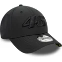 svart-justerbar-bojd-keps-med-svart-logotyp-9forty-geo-undervisor-print-av-valentino-rossi-vr46-motogp-fran-new-era
