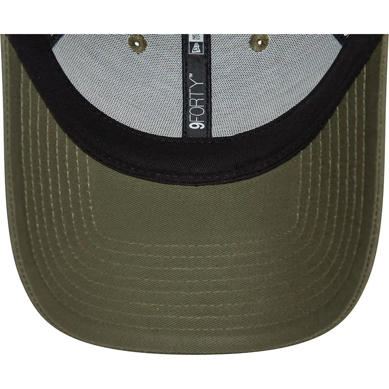 gron-bojd-justerbar-keps-9forty-seasonal-fran-red-bull-racing-formula-1-av-new-era