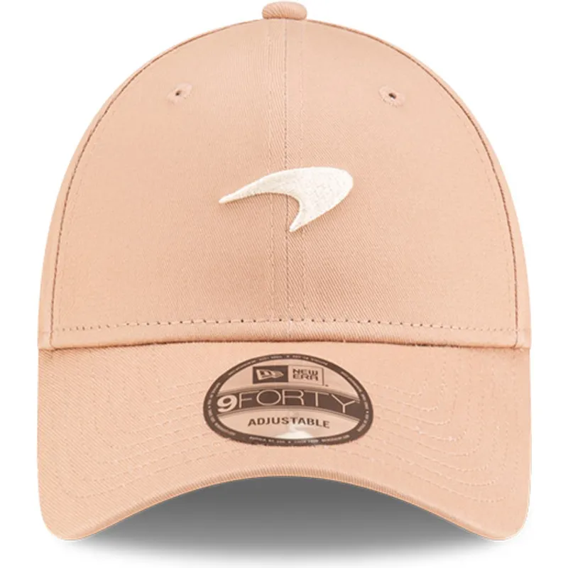 kepsar-curva-beige-justerbart-band-9forty-seasonal-fran-mclaren-racing-formula-1-av-new-era