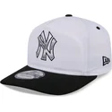 vit-och-svart-bojd-keps-snapback-golfer-chrome-logo-new-york-yankees-mlb-fran-new-era