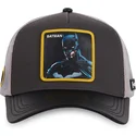 svart-och-gra-trucker-keps-batman-rev-dc-comics-fran-capslab