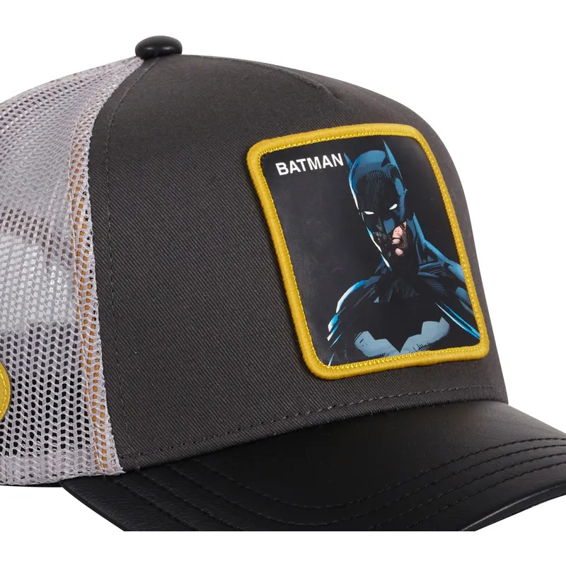 svart-och-gra-trucker-keps-batman-rev-dc-comics-fran-capslab