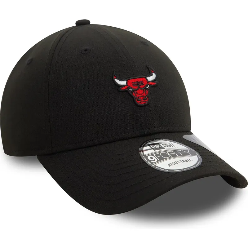 svart-bojd-justerbar-keps-9forty-repreve-mini-logo-fran-chicago-bulls-nba-av-new-era