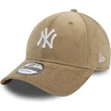 bojd-beige-justerbar-keps-9forty-cord-fran-new-york-yankees-mlb-av-new-era