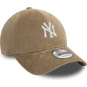 gorra-curva-beige-ajustable-9forty-cord-de-new-york-yankees-mlb-de-new-era