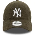 gorra-curva-verde-ajustable-9forty-borg-de-new-york-yankees-mlb-de-new-era