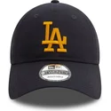 justerbar-marinbla-bojd-keps-med-gult-los-angeles-dodgers-mlb-9twenty-league-essential-logo-fran-new-era