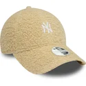 beige-justerbar-bojd-keps-for-kvinnor-9forty-borg-av-new-york-yankees-mlb-fran-new-era