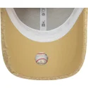 beige-justerbar-bojd-keps-for-kvinnor-9forty-borg-av-new-york-yankees-mlb-fran-new-era