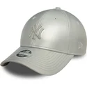 new-era-new-york-yankees-mlb-9forty-midi-pu-justerbar-silverbojd-keps-for-kvinnor-med-silverlogga