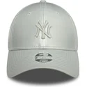 new-era-new-york-yankees-mlb-9forty-midi-pu-justerbar-silverbojd-keps-for-kvinnor-med-silverlogga