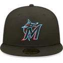 svart-platt-keps-justerad-59fifty-ac-perf-fran-miami-marlins-mlb-av-new-era