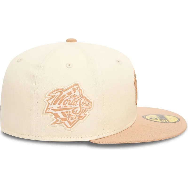 beige-och-brun-platt-keps-59fifty-side-patch-new-york-yankees-mlb-fran-new-era