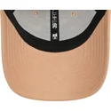 beige-bojd-keps-med-svart-logotyp-39thirty-league-essential-new-york-yankees-mlb-fran-new-era