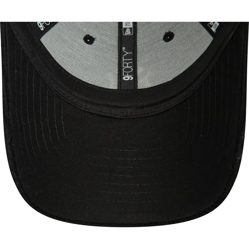 svart-justerbar-kurvad-keps-for-dam-med-beige-logotyp-9forty-cord-fran-new-york-yankees-mlb-av-new-era