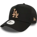 gorra-curva-negra-snapback-con-logo-beige-9forty-e-frame-league-essential-de-los-angeles-dodgers-mlb-de-new-era