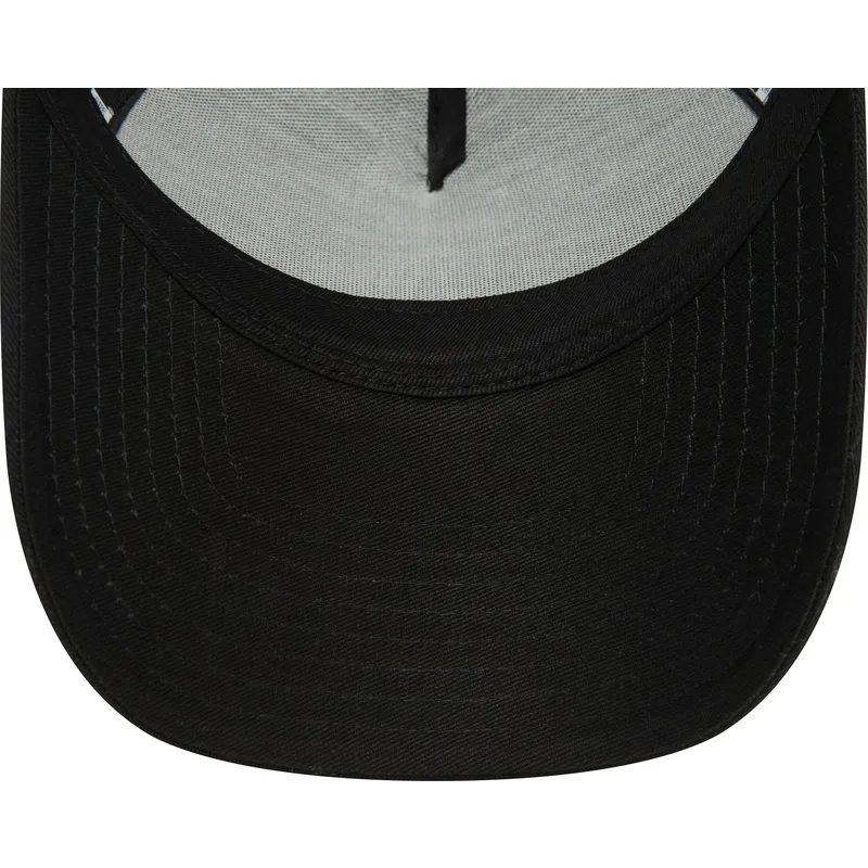 svart-bojd-snapback-keps-med-beige-logotyp-9forty-e-frame-league-essential-los-angeles-dodgers-mlb-fran-new-era