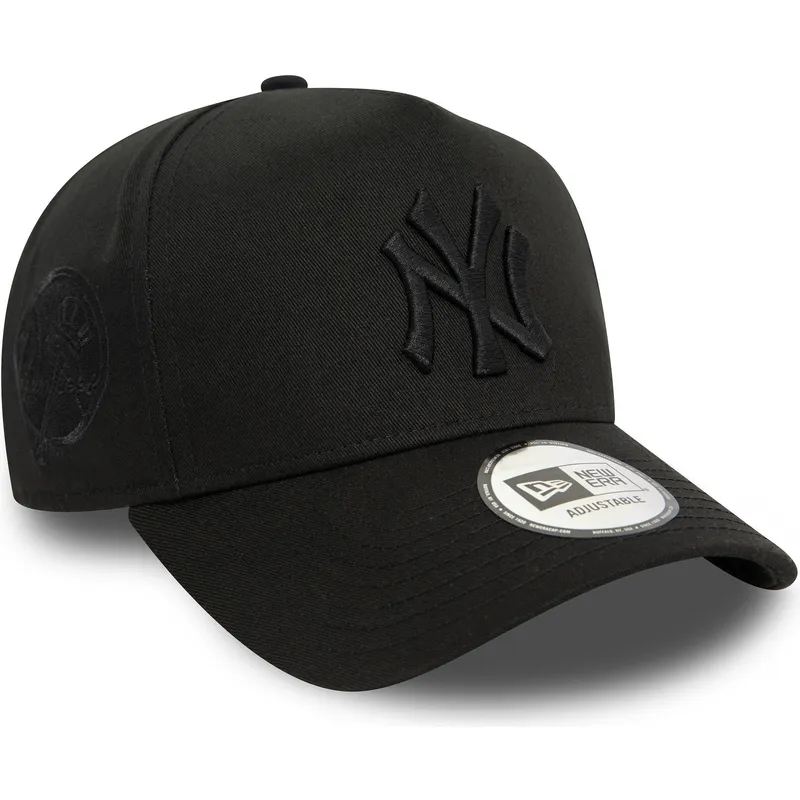new-york-yankees-mlb-9forty-e-frame-monochrome-svart-snapback-keps-med-bojd-skarm-och-svart-logotyp-fran-new-era
