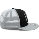 las-vegas-raiders-nfl-9fifty-low-profile-patch-svart-och-gra-truckerkeps-fran-new-era