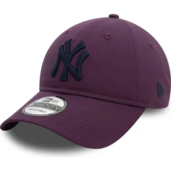 Justerbar lila böjd keps med marinblått logotyp 9TWENTY League Essential från New York Yankees MLB av New Era