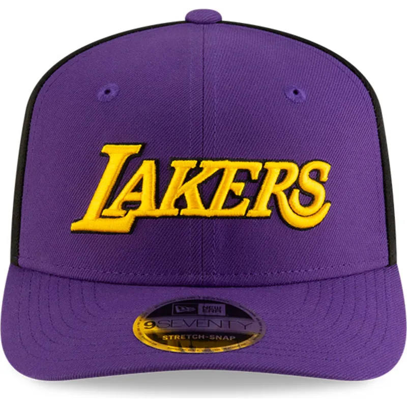 violett-och-svart-bojd-keps-snapback-9seventy-statement-stretch-snap-fran-los-angeles-lakers-nba-av-new-era