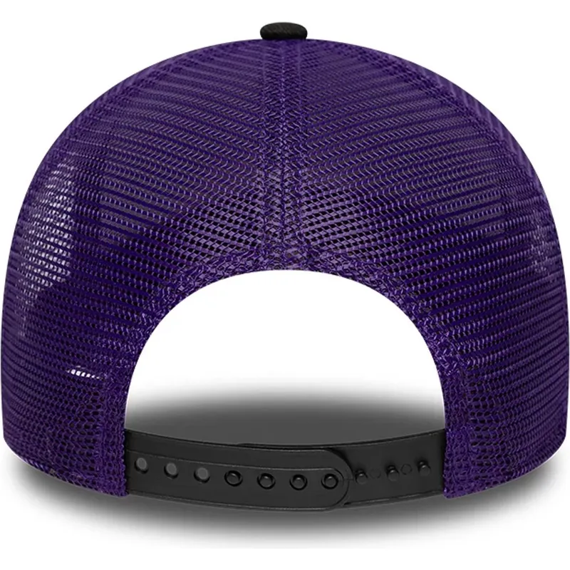 svart-och-lila-trucker-keps-a-frame-classic-fran-toronto-raptors-nba-av-new-era