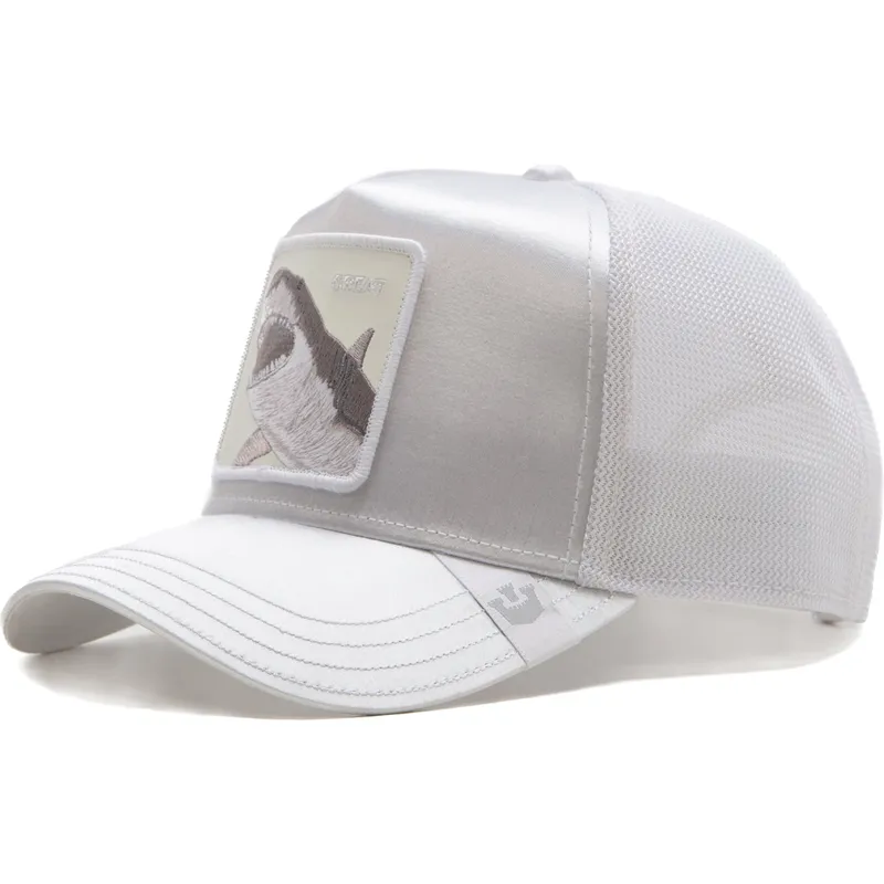 vit-trucker-keps-haj-great-a-bigger-boat-the-farm-total-whiteout-fran-goorin-bros