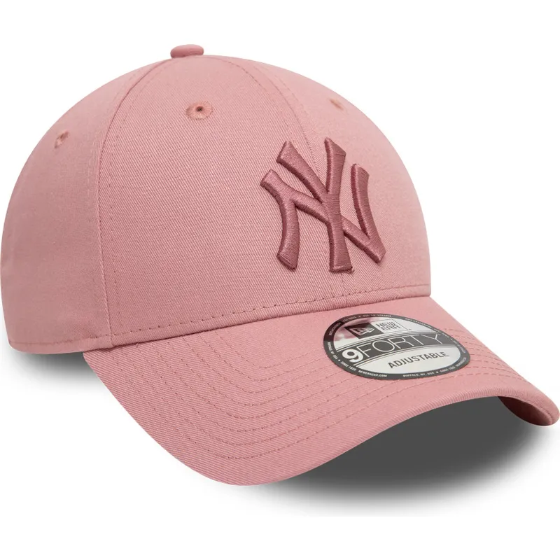 rosa-justerbar-keps-med-bojd-skarm-och-rosa-logotyp-9forty-league-essential-fran-new-york-yankees-mlb-av-new-era