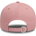 rosa-justerbar-keps-med-bojd-skarm-och-rosa-logotyp-9forty-league-essential-fran-new-york-yankees-mlb-av-new-era