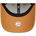 gorra-curva-marron-claro-ajustable-con-logo-marron-9forty-league-essential-de-los-angeles-dodgers-mlb-de-new-era