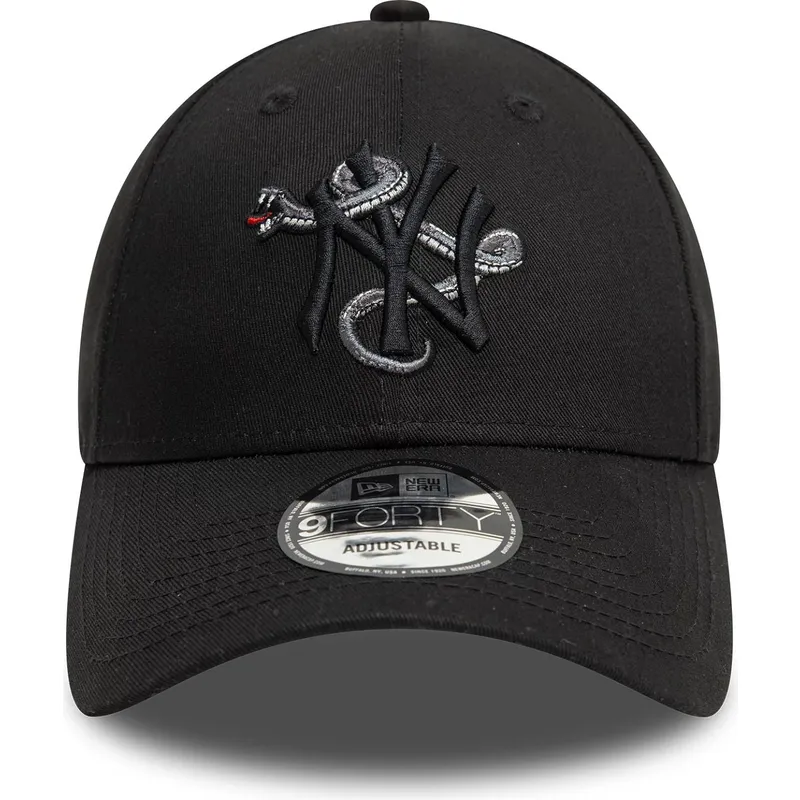 svart-bojd-justerbar-keps-med-svart-logotyp-9forty-icon-fran-new-york-yankees-mlb-snake-av-new-era