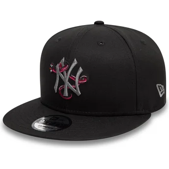 Svart snapback platt keps med grå logotyp 9FIFTY Icon från New York Yankees MLB Snake av New Era