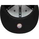 svart-platt-snapback-keps-med-gra-logotyp-9fifty-icon-av-new-york-yankees-mlb-snake-fran-new-era
