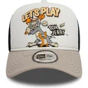 gorra-trucker-blanca-beige-y-negra-9forty-a-frame-de-tom-y-jerry-looney-tunes-de-new-era