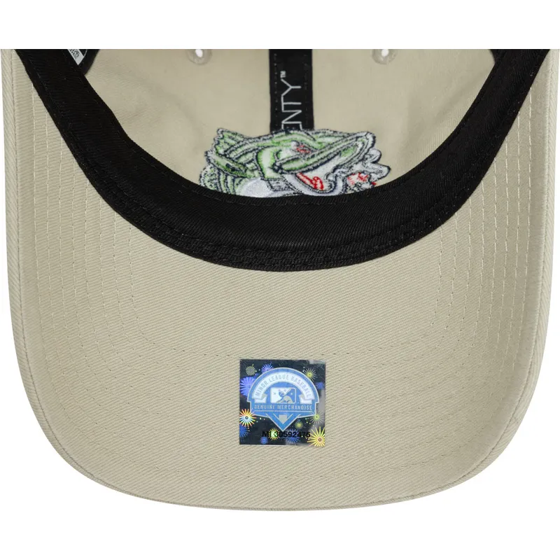 beige-bojd-justerbar-keps-9twenty-fran-gwinnett-stripers-milb-av-new-era