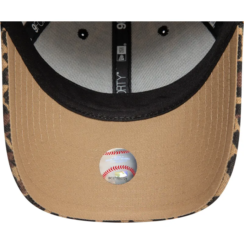 bojd-keps-leopard-justerbar-for-dam-9forty-av-new-york-yankees-mlb-fran-new-era