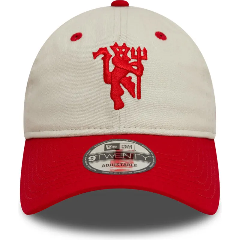 vit-och-rod-bojd-keps-justerbar-9twenty-contrast-visor-fran-manchester-united-football-club-premier-league-av-new-era