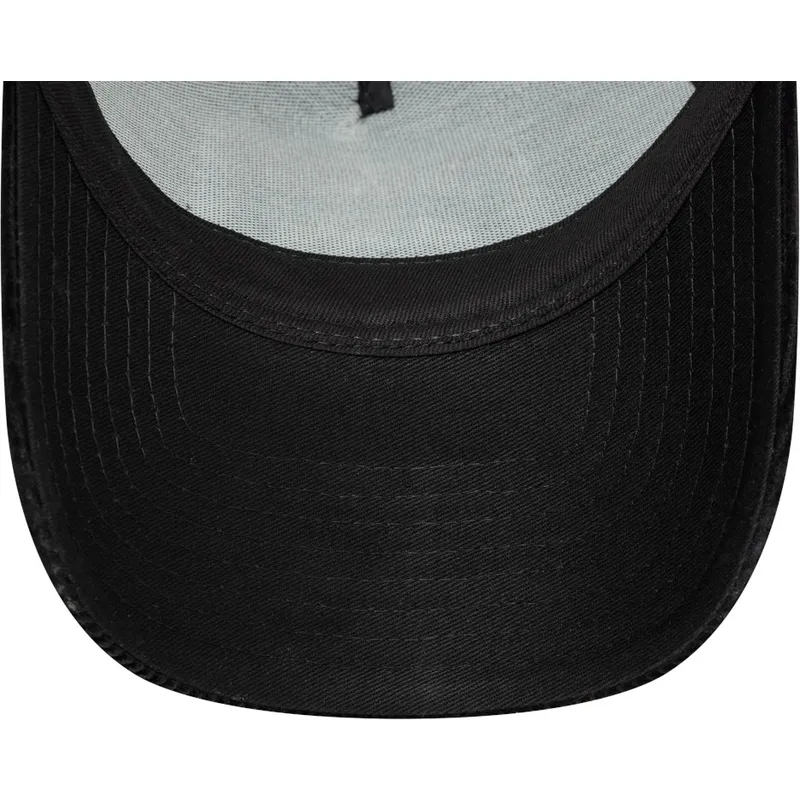 svart-trucker-keps-9forty-a-frame-patch-cord-fran-new-era