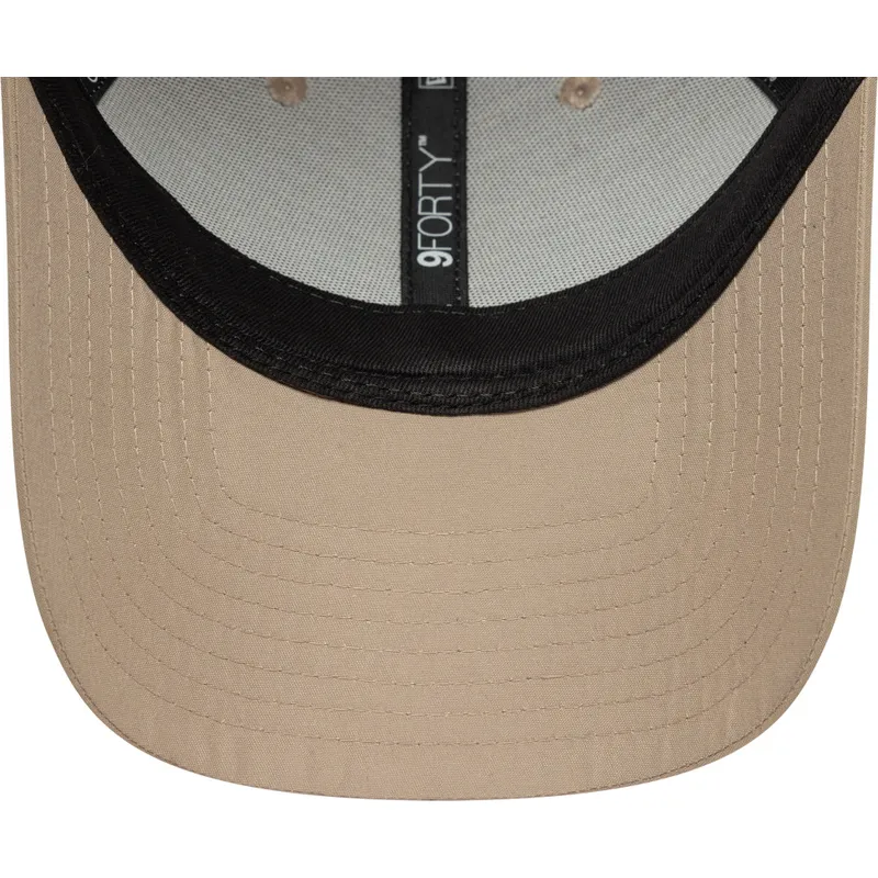 ljusbrun-bojd-justerbar-keps-9forty-flawless-fran-new-york-yankees-mlb-av-new-era