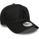 svart-bojd-keps-snapback-med-svart-logotyp-e-frame-league-essential-fran-new-york-yankees-mlb-av-new-era