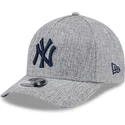 gra-kurvad-snapback-keps-med-marinbla-logotyp-9forty-m-crown-a-frame-cotton-weave-fran-new-york-yankees-mlb-av-new-era
