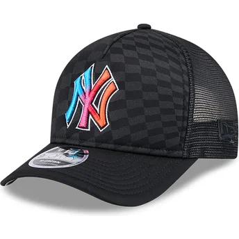 Svart 9FORTY M-Crown A Frame Gradient Raceway truckerkeps från New York Yankees MLB av New Era