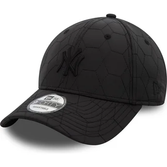 New Era New York Yankees MLB 9FORTY Quiltad justerbar svart böjd keps med svart logotyp