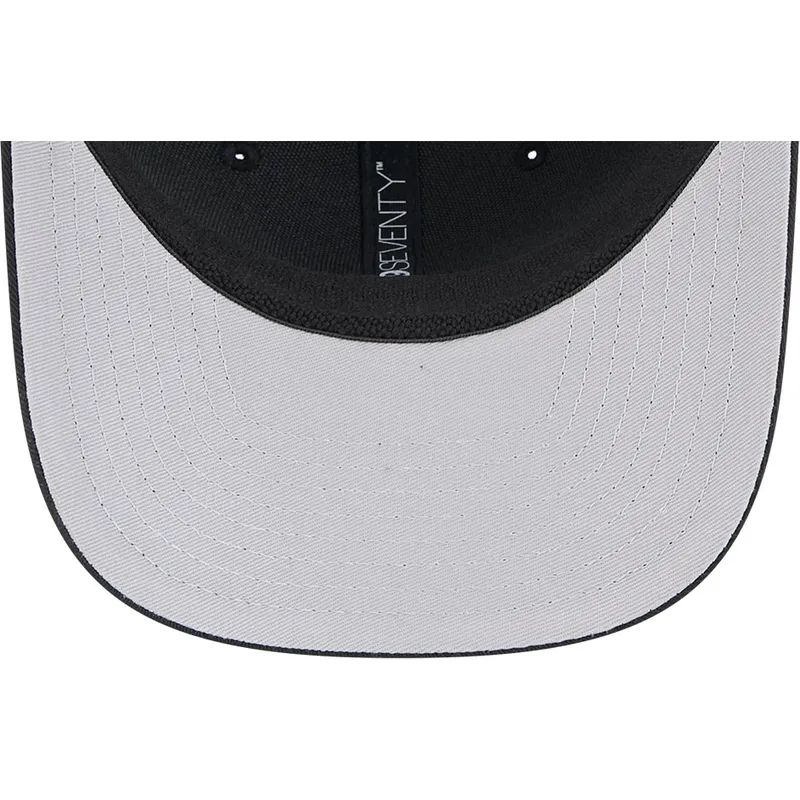 svart-trucker-keps-9seventy-stretch-snap-mesh-spring-training-fan-pack-2025-fran-chicago-white-sox-mlb-av-new-era