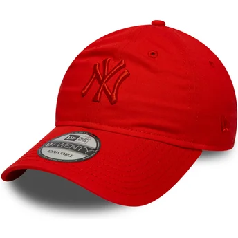 Justerbar röd böjd keps med rött logotyp 9TWENTY Colour Pack från New York Yankees MLB av New Era