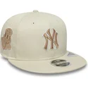 beige-platt-keps-snapback-med-beige-logotyp-9fifty-original-fit-world-series-fran-new-york-yankees-mlb-av-new-era
