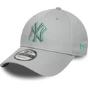 new-era-new-york-yankees-mlb-9forty-team-outline-gra-justerbar-bojd-keps-med-gra-logotyp